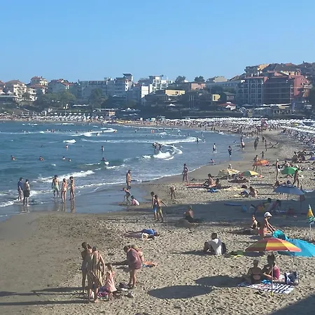 Bulgaria Na Lato Z Widokiem Na Morze דירה