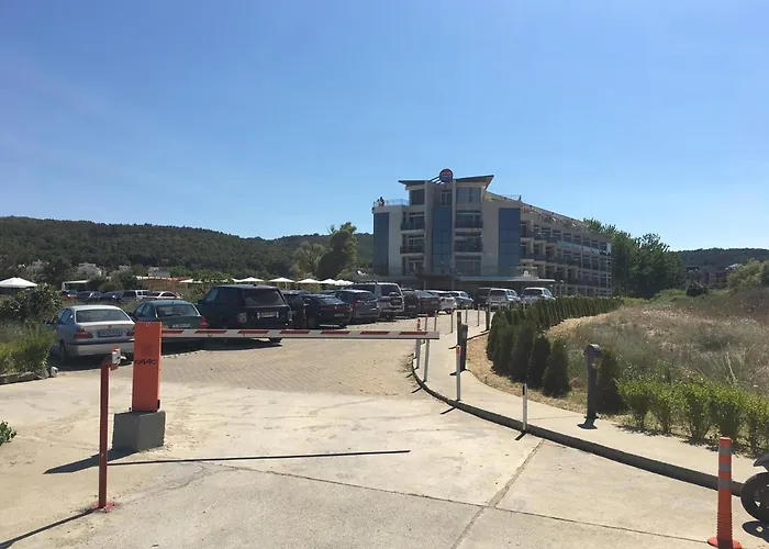 Bulgaria Na Lato Z Widokiem Na Morze דירה